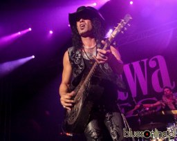 Eric Sardinas &amp; Big Motor (36)